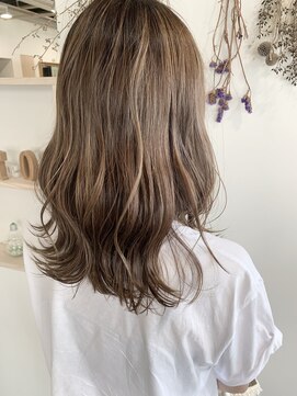 トムヘアーデザイン 楠葉店(TOM HAIR DESIGN) ベージュカラー☆