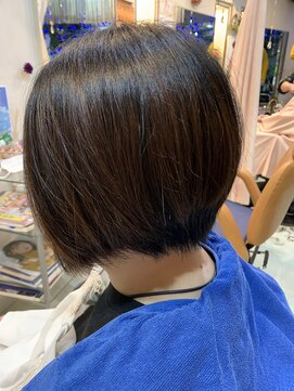 ヘアースタジオエル ショートボブ