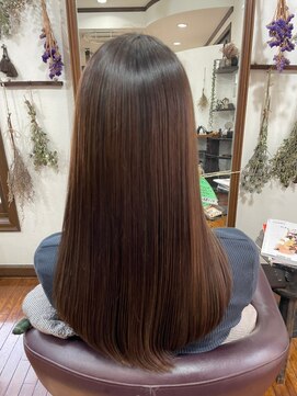 美容室 メザミー MESAMIES 毛先までなめらかストレート髪質・質感改善トリートメント