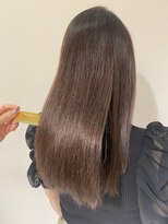 イル 大阪淀屋橋(i'll)&nbsp;20代 30代 40代 アッシュブラック 艶ロング 小顔レイヤーロング