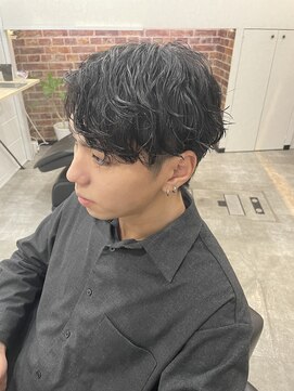 テティス(TETISS) 縦落ちパーマ