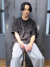 サロンドルテラ (Salon de Lutella) 小久保 景司