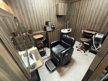 ナチュラ(NATU-RA)の雰囲気（半個室4席、完全個室1席完備しております。）