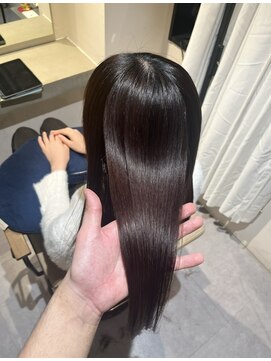 リラエ(Lyrae) 縮毛矯正/髪質改善/美髪カラー/トリートメント【大阪/西梅田】