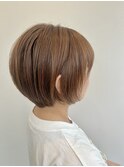 ショートボブ