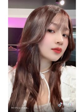 ジゼル(GISELLE) ヨシンモリ×小顔フェイスレイヤー×透明感ブラウン