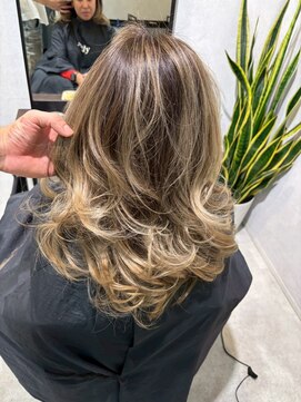 メリー オオサカ(Merly Osaka) バレイヤージュ