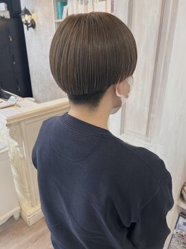 キャアリー(Caary) 福山美容室caary刈り上げマッシュショートオリーブベージュ20代
