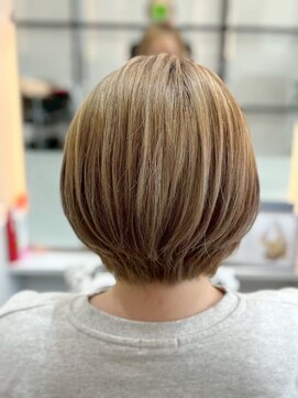 クイーンズ(Queens) ショートカット　カラー