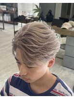 ヘアーアンドビューティー ザ ビー(Hair & Beauty the B)&nbsp;【メンズスタイル】　ホワイトベージュ