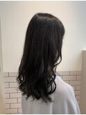 ミディアムロングのゆるウェーブ