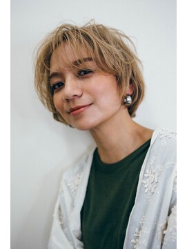 ピズム(PISM) グランマッシュボブ／ブリーチオンカラー/ふんわりカール