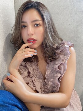 ルービック(Rubik's) 大人かわいいフェザーバング_透明感グレージュ