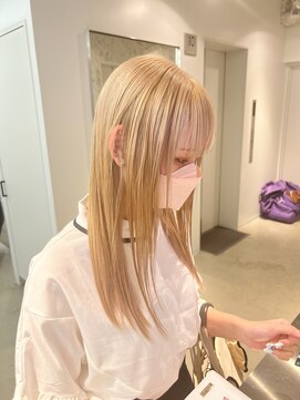 エイト 神戸三宮店(EIGHT) ホワイトブロンド