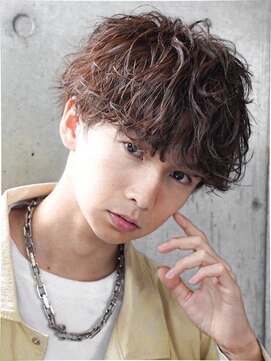 アルファ 新宿(alpha) フェザーパーマ/ブルーブラック/刈り上げセンターパート[新宿]