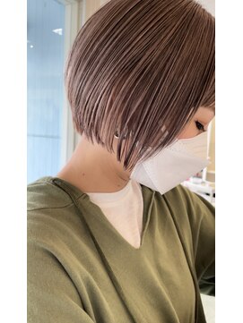 ヒルズ(BiBi hills) 高知 南国市 20代 30代 40代 大人ショートボブ