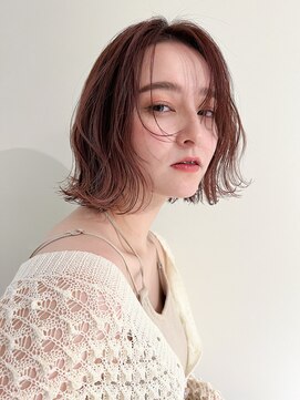 エン(en,) 20代30代イメチェン大人可愛い外はねボブ/センターパートボブ