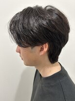 ヒュイル バイ ニアウ(Hwyl by Niau)&nbsp;メンズマッシュセンターパートスパイラルパーマニュアンスパーマ