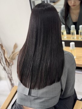 ウル 岡山駅店(ULu.) 髪質改善で大人の美髪ブリーチ無し艶髪ダークブラウンカラー岡山