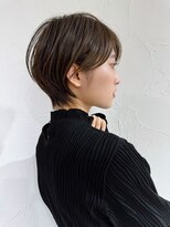 アンド ストーリーズ(&STORIES)&nbsp;前髪あり耳掛け丸みくびれ大人ショートボブ20代30代40代50代＊