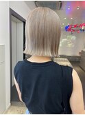 外ハネボブ/ミルクティーベージュ/ブリーチ/ダブルカラー/原宿
