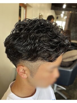 アルグラーテ (Arglarte) メンズパーマ/スパイラルパーマ