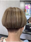 刈り上げショートボブ