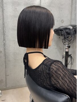 ラフ 新宿(Laff) 大人ボブ 黒髪スタイル 髪質改善 小顔ヘア ツヤ髪スタイル