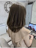 30代/ナチュラルなハイライトで作るミディアムレイヤー◇
