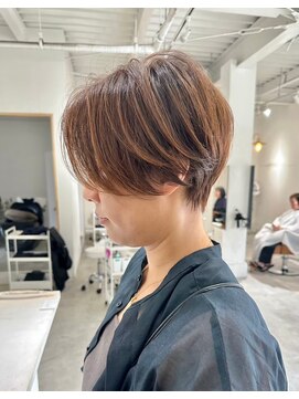 ジュベ 別府店(juve.) 耳かけで叶える！抜け感とツヤの大人ショート