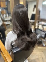 エル バイ ホーム(L by HOME)&nbsp;透明感グレージュ 似合わせカット くびれ巻き