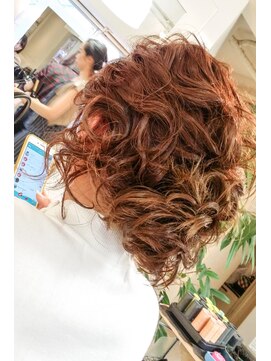 アールブルー 六本木店(R-blue) ショート～ボブヘアのルーズアップ