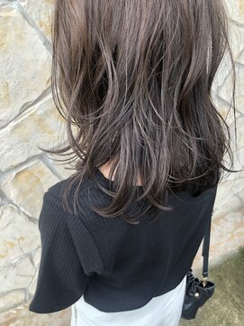 ヘアメイク ヴァロ(Hair Make VaLo) グレー＋ベージュ