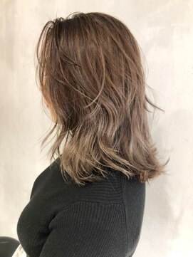 アルバム 新宿(ALBUM SHINJUKU) グレージュハイライト_オリーブカラーハイライトカラー_ba262931