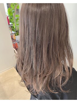 ビーティベーシック(B.t.Basic) ホワイトベージュ