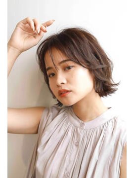 スピガ(SPIGA) 外はね丸みショート