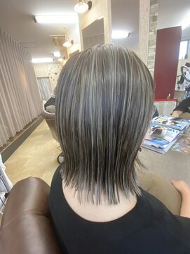 スーペリオル(Superior) 切りっぱなしボブ