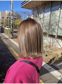 切りっぱなし×グレージュ