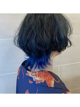 シャル 辻堂(shalu) ターコイズブルーがアクセントのウルフ