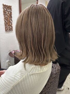 ドゥア(Dua) ミルクティーベージュ