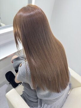 テイス 新宿(TACE) [ 美髪/ワイドバング/ホワイトブロンド/イメチェン/新宿]