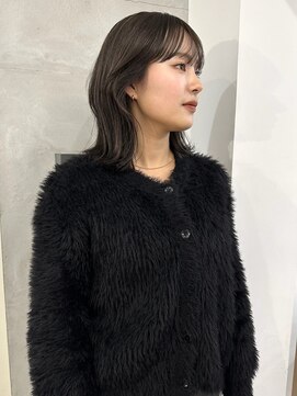 ミュー(miμ) ダブルカラーでつくる、暗色くすみカラー