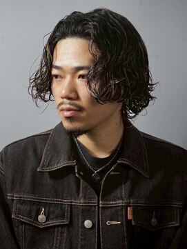 ヒロギンザバーバーショップ 丸の内店(HIRO GINZA BARBER SHOP) スパイラルセンターパート