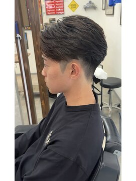 バタクラン(BATACLAN) フェザーショート/メンズ/バーバー/シェービング/眉毛/理容室