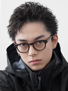 フィフスジングウマエ 原宿(fifth JINGUMAE) 原宿アップバングスパイキーショートピンパーマフェード50代◆