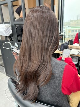 ディーエックス ウエスト(Dxxxx WEST) くすみベージュ［顔周りカット/レイヤーカット/イルミナカラー］