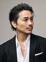 ブラック(BLACK)&nbsp;大人ルーズバック　MEN’S HAIR/リバースセンターパート/表参道