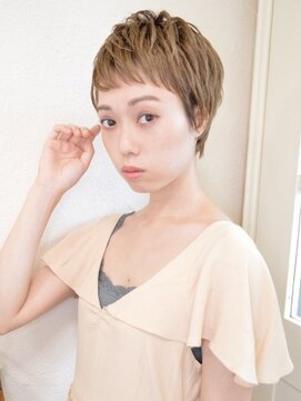 ナツヤ(NATSUYA) ひし型シルエット小顔ベリショ