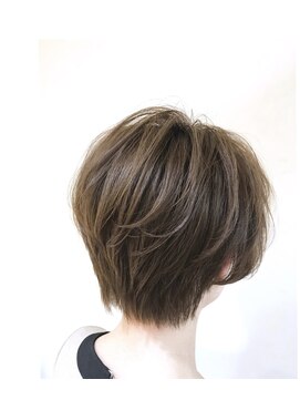 イソラヘアアトリエ(Isola hair atelier) 【Isola】すっきり×ショート