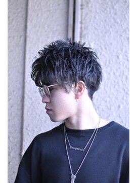 ブレイズ ザ サロン(BLAZE THE SALON) 耳掛け風黒髪ツヤ感マッシュレイヤー【BLAZE 大庭】